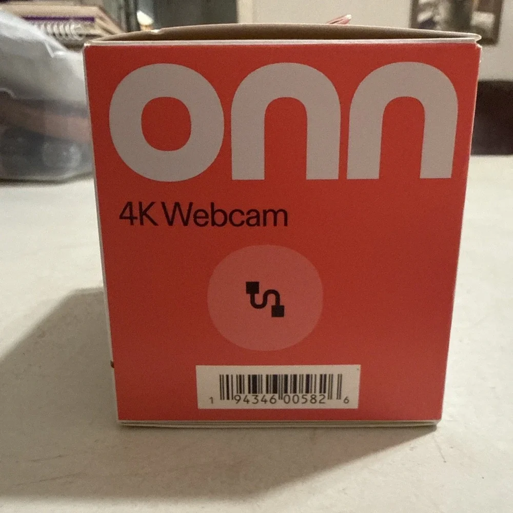 onn 100162478 4K Webcam with Autofocus and Swivel Head, Built-in Dual Mics,